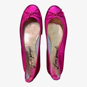 SALE! FREE PEOPLE WOMEN'S SHOES PINK SIZE 37. NEVER WORN! SO CUTE!!